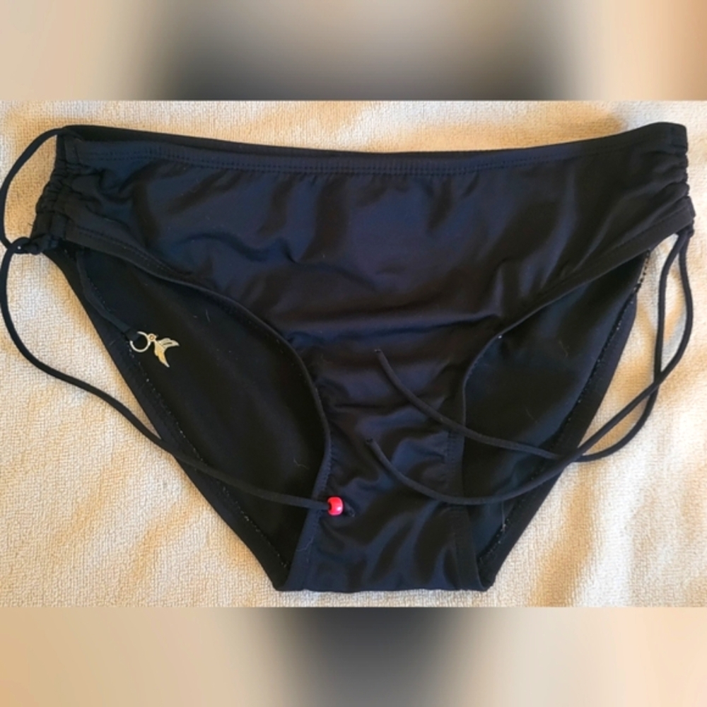 New Directions Black String‎ Bikini Bottom with Pink Accent (Size M)
